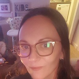 Sarah H - Massage & Holistic Therapist · She/Her